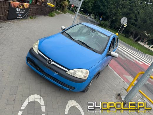 Wypadek w Namysłowie: Rowerzysta potrącony przez osobówkę przy rondzie Solidarności