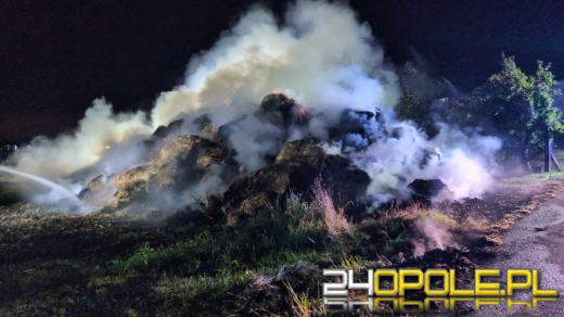 Szybka i skuteczna akcja strażaków - uratowano sprzęt rolniczy i zwierzęta