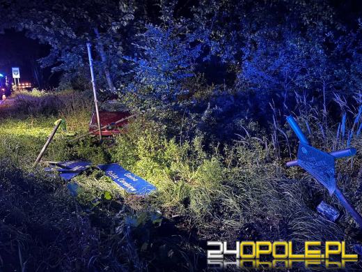 Wypadek na DK45. Młody kierowca wjechał do rowu i dachował 