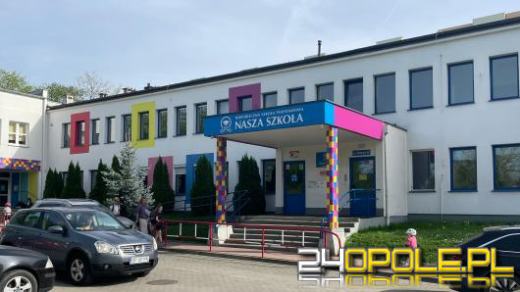 MEN planuje zaostrzenie zasad frekwencji. Nawet 10  tys. zł za nieobecności dziecka w szkole