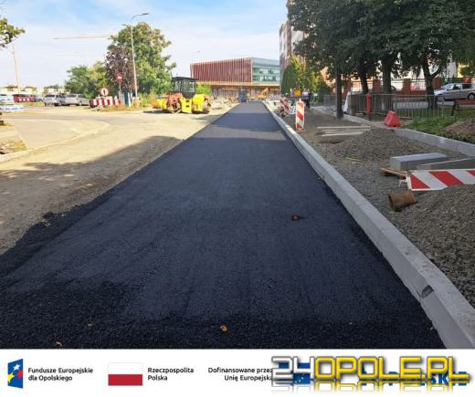 Nowy asfalt na ul. Kośnego i rozbudowa ronda przy CUP. Kolejny etap ważnej inwestycji drogowej
