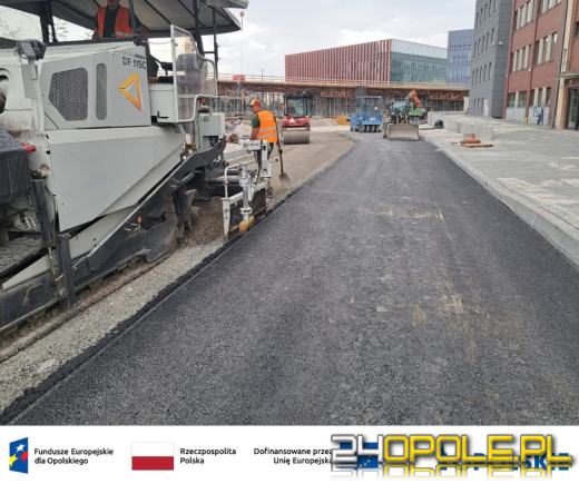 Nowy asfalt na ul. Kośnego i rozbudowa ronda przy CUP. Kolejny etap ważnej inwestycji drogowej