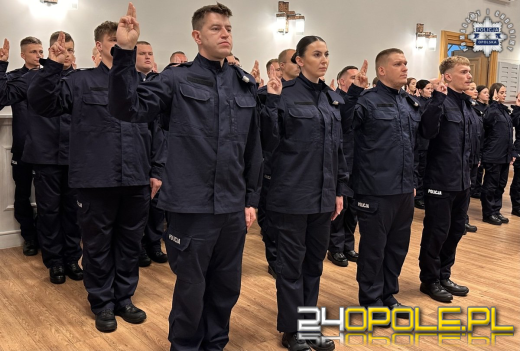 Uroczyście ślubowali! Mamy 40 nowych funkcjonariuszy w regionie