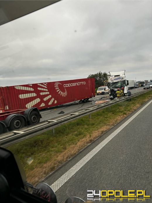 Dwa wypadki na autostradzie A4. Utrudnienia dla kierowców 
