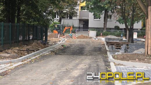 Trwają prace na Łąkowej. Utrudnienia na Spychalskiego mniejsze niż zapowiadano