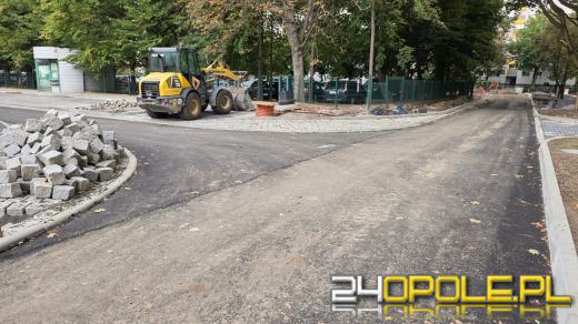 Trwają prace na Łąkowej. Utrudnienia na Spychalskiego mniejsze niż zapowiadano