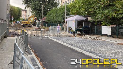 Trwają prace na Łąkowej. Utrudnienia na Spychalskiego mniejsze niż zapowiadano