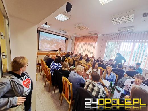 Szkoła w Żyrowej zagrożona likwidacją? Mieszkańcy protestują, władze analizują sytuację