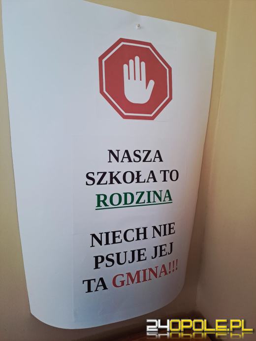 Szkoła w Żyrowej zagrożona likwidacją? Mieszkańcy protestują, władze analizują sytuację