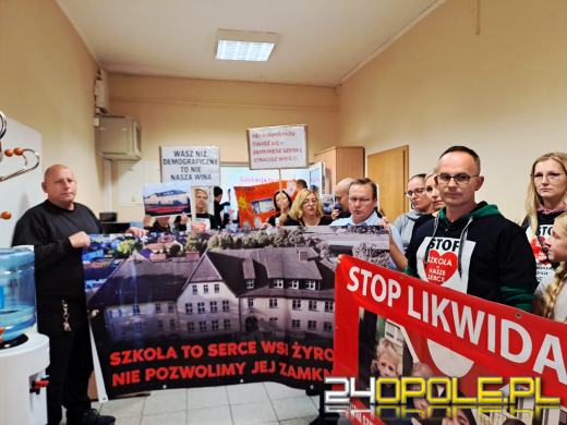 Szkoła w Żyrowej zagrożona likwidacją? Mieszkańcy protestują, władze analizują sytuację