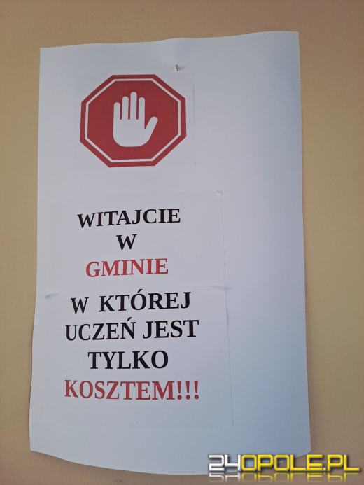 Szkoła w Żyrowej zagrożona likwidacją? Mieszkańcy protestują, władze analizują sytuację