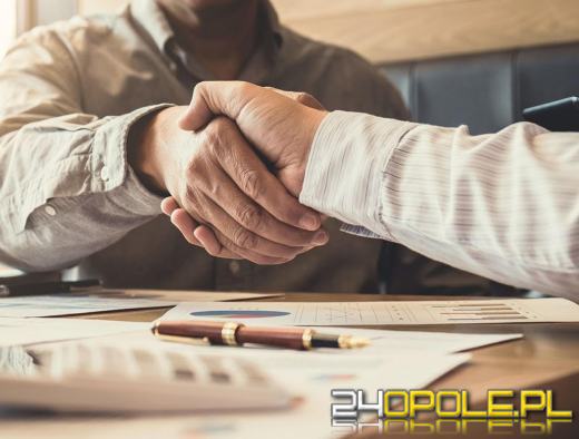 Najczęstsze błędy w umowie kupna samochodu - jak ich uniknąć?