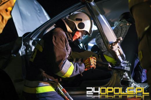 Młodzieżowa Drużyna Pożarnicza z Dębskiej Kuźni szkoli się w ratownictwie