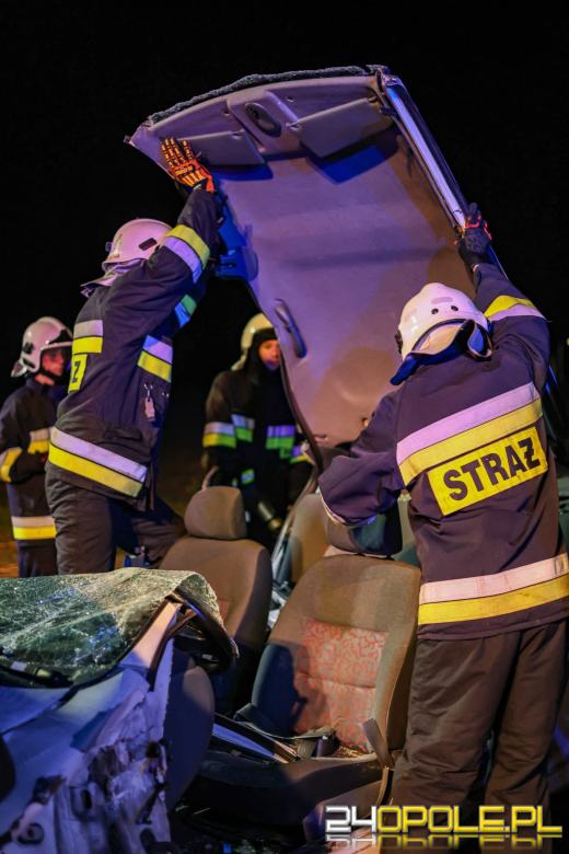 Młodzieżowa Drużyna Pożarnicza z Dębskiej Kuźni szkoli się w ratownictwie
