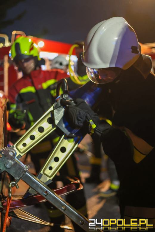 Młodzieżowa Drużyna Pożarnicza z Dębskiej Kuźni szkoli się w ratownictwie