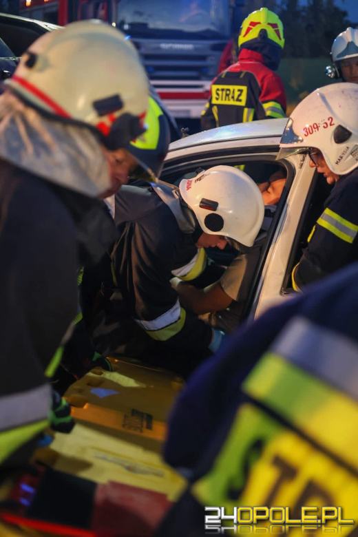 Młodzieżowa Drużyna Pożarnicza z Dębskiej Kuźni szkoli się w ratownictwie