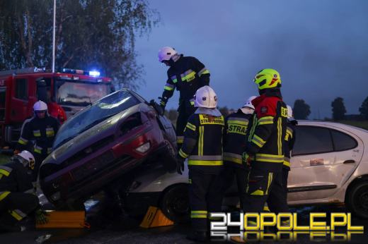 Młodzieżowa Drużyna Pożarnicza z Dębskiej Kuźni szkoli się w ratownictwie