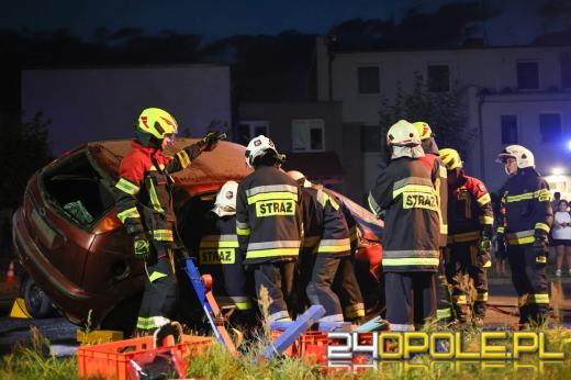 Młodzieżowa Drużyna Pożarnicza z Dębskiej Kuźni szkoli się w ratownictwie