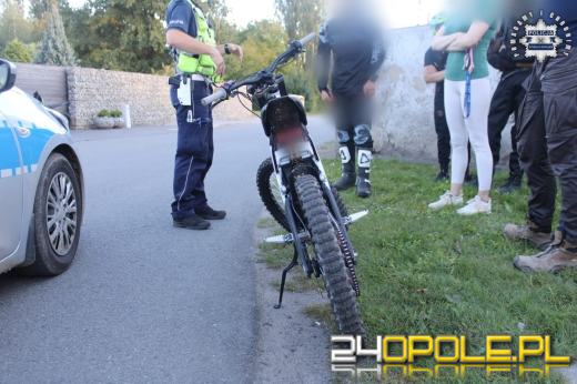 Nieletni z opiekunem na motorowerach elektrycznych - kulminacja wykroczeń