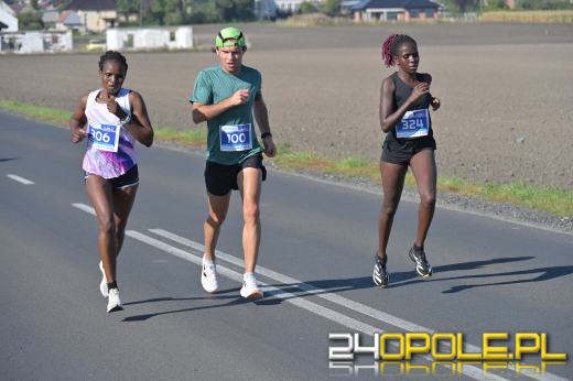 Ponad 1000 uczestników Półmaratonu Opole 2025 przebiegło ulicami Opola (WIDEO)