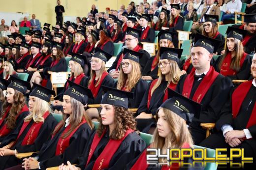 Uniwersytet Opolski: 140 nowych lekarzy zasili system ochrony zdrowia