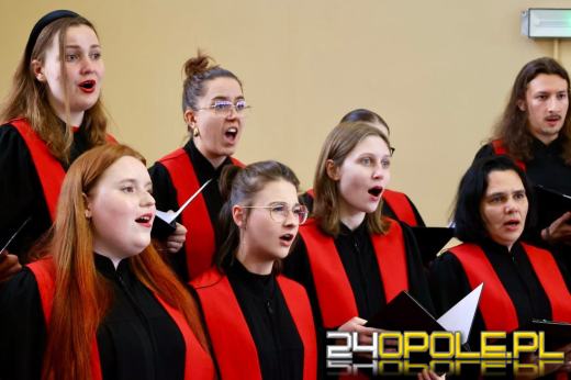 Uniwersytet Opolski: 140 nowych lekarzy zasili system ochrony zdrowia