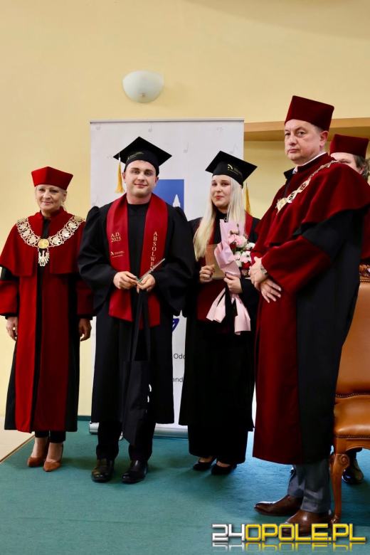 Uniwersytet Opolski: 140 nowych lekarzy zasili system ochrony zdrowia