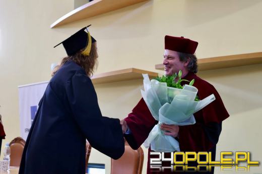 Uniwersytet Opolski: 140 nowych lekarzy zasili system ochrony zdrowia