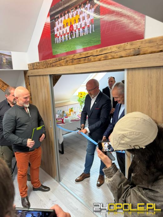 Kadra wspiera przyszłość futbolu. Hattrick Głuchołazy zyskał nową siedzibę