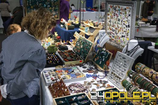 Błysk kamieni i moda w jednym miejscu. W Toyota Park trwają Wystawa Minerałów i Targi Mody