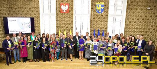 Z pasją uczą i inspirują. Opole nagrodziło 41 wyjątkowych nauczycieli