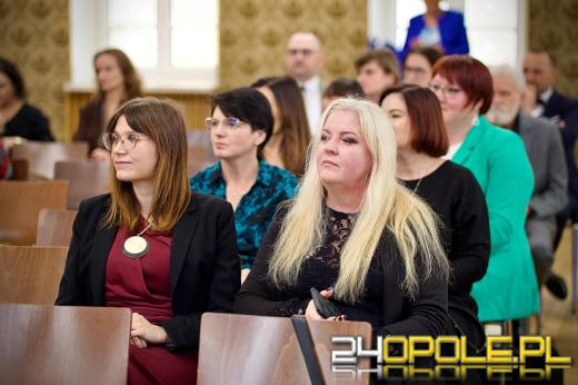 Z pasją uczą i inspirują. Opole nagrodziło 41 wyjątkowych nauczycieli