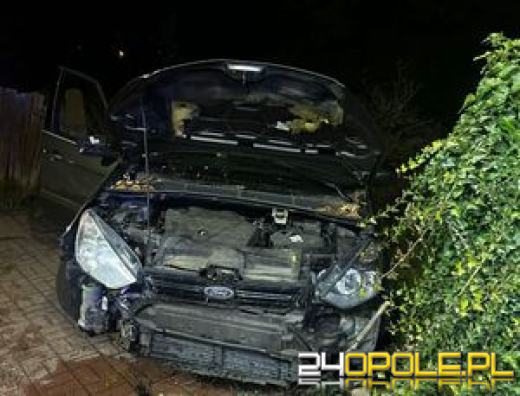 Nietrzeźwy 16-latek rozbił samochód rodziców 500 metrów od domu
