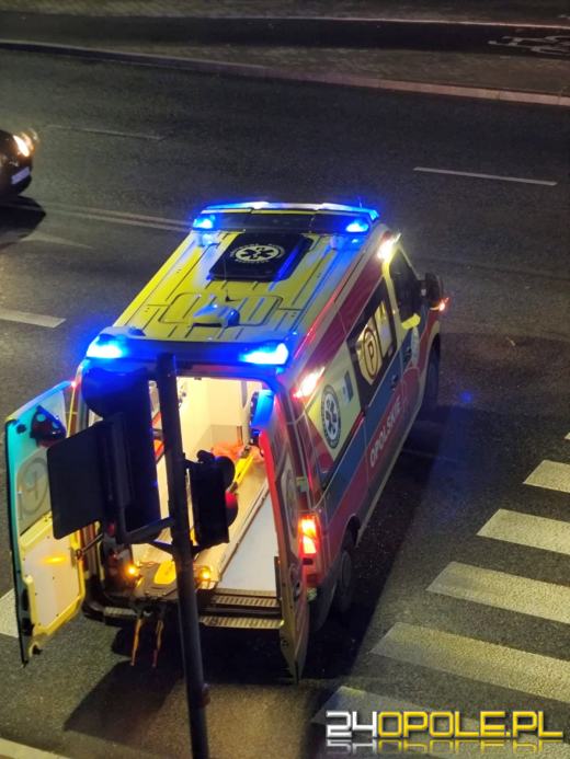 Dramatyczny upadek rowerzysty na Niemodlińskiej. 18-latek trafił do szpitala