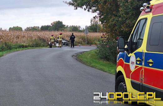 Tragiczny pożar BMW w gminie Lubsza. Nie żyje kierowca