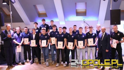 Docenieni za sportowe sukcesy. Marszałek wyróżnił najlepszych zawodników regionu