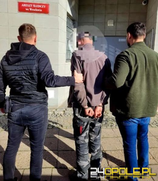 Zaskoczeni i zatrzymani - troje poszukiwanych w rękach głubczyckiej policji