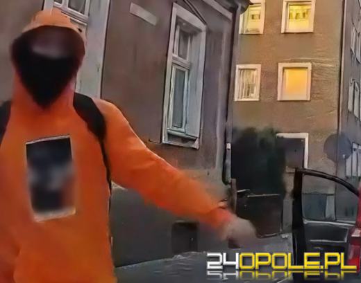 Fan Spider-Mana odpowie za zniszczenie pojazdu i chuligaństwo (WIDEO)