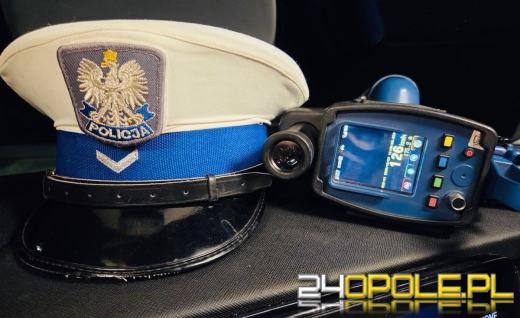Pędził przez wieś mając na liczniku 126 km/h