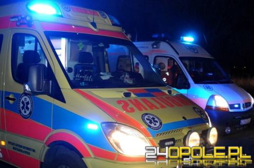 Zderzenie trzech aut i karetki w Rudziczce. Jedna osoba trafiła do szpitala