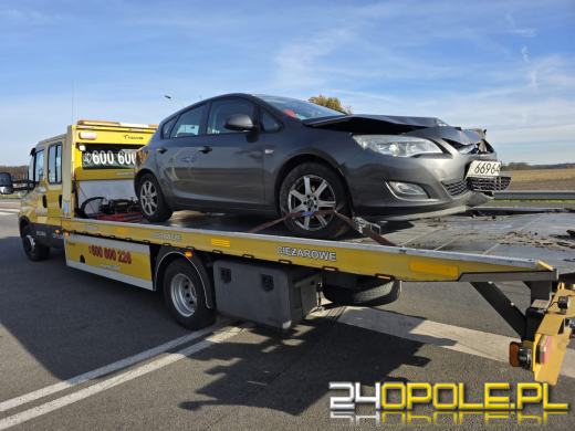 Wypadek na DK45 w Jełowej. Cztery osoby w szpitalu