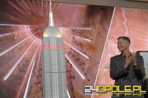 Lewandowski rozświetlił Nowy Jork w biało-czerwonych barwach