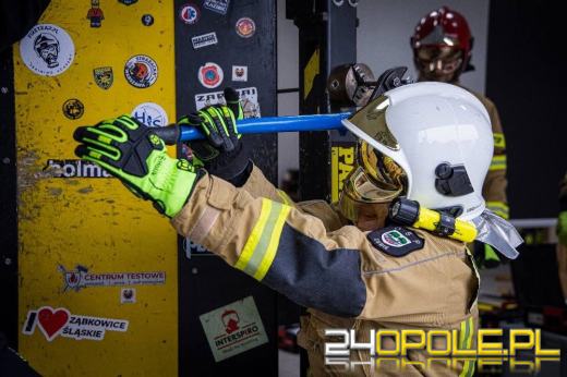 Od teorii do... wyważenia. Strażacy w akcji szkoleniowej