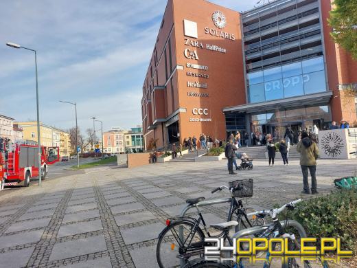 Pożar w galerii Solaris. Ewakuowano kilkaset osób, jedna osoba poszkodowana