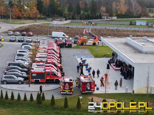 Nowe pojazdy dla OSP na Opolszczyźnie: 19 lekkich wozów trafiło do jednostek 