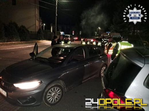 Błyskawiczna akcja służb w powiecie oleskim. 21-latek odnaleziony po nocnych poszukiwaniach