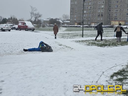 Pierwszy śnieg przyciągnął mieszkańców na Górkę Śmierci