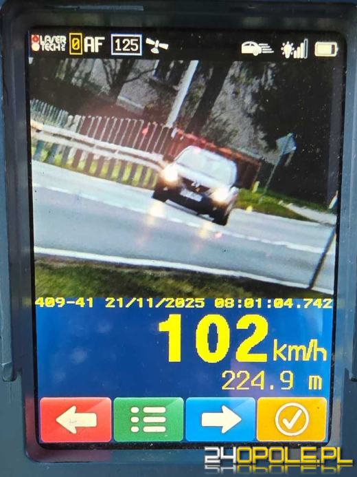 Młody kierowca mknął jak rakieta, wylądował bez uprawnień