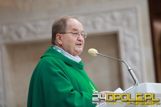 CBA zabezpieczyło dokumenty w Fundacji ojca Rydzyka. Prokuratura umowy z Funduszem Sprawiedliwości