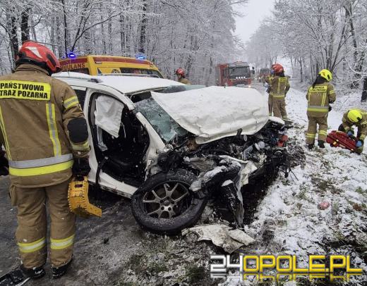  Uważajcie na drogę! Niedostosowanie prędkości przyczyną wypadku na DW 408